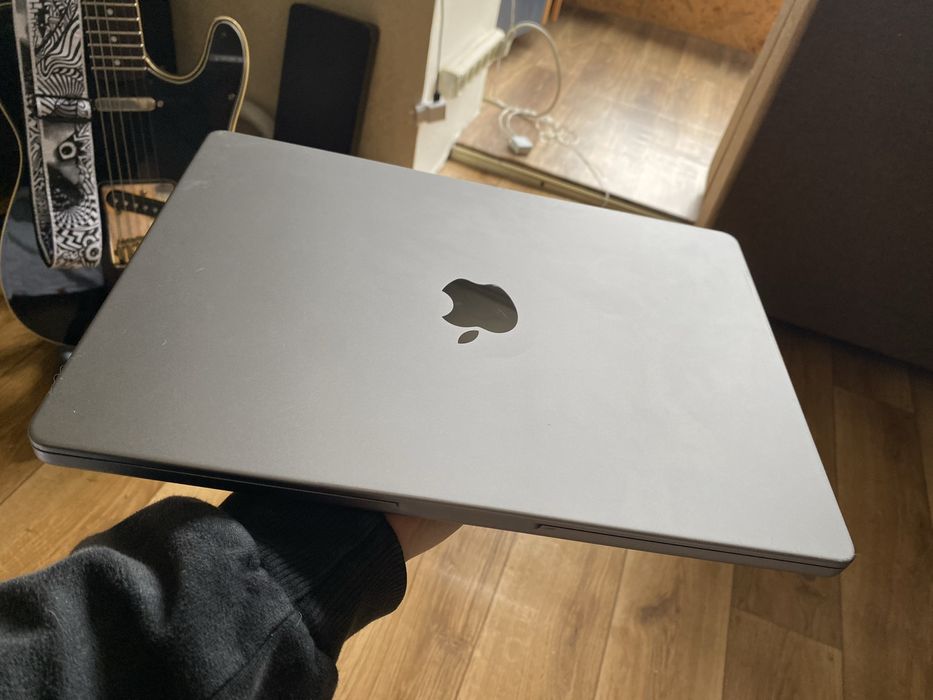 Apple MacBook Pro 14