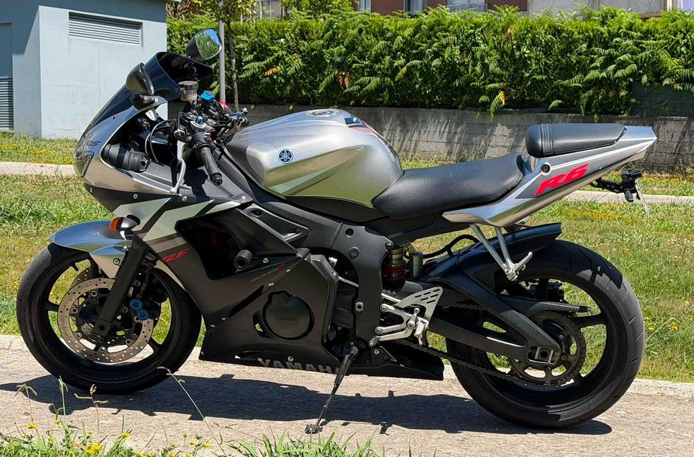 Yamaha YZF-R6 14,000 km Injeção