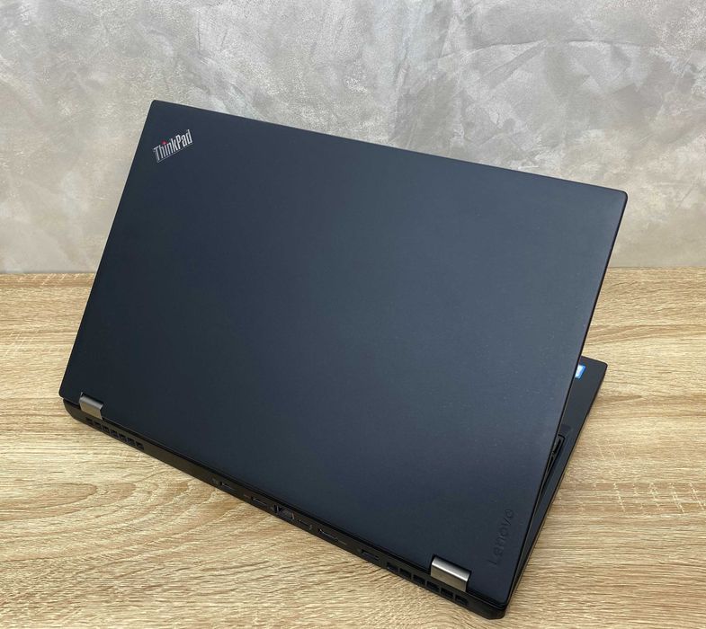 Mocarny Lenovo ThinkPad P51 i7-7820HQ 32GB 1000SSD M2200M 4K