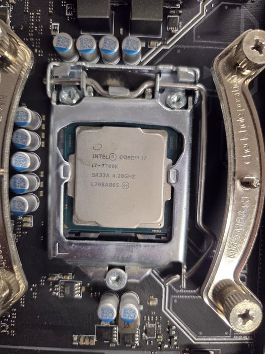 Zestaw MB (z270) + CPU (I7700K 5Ghz delid) + RAM (2x8gb)