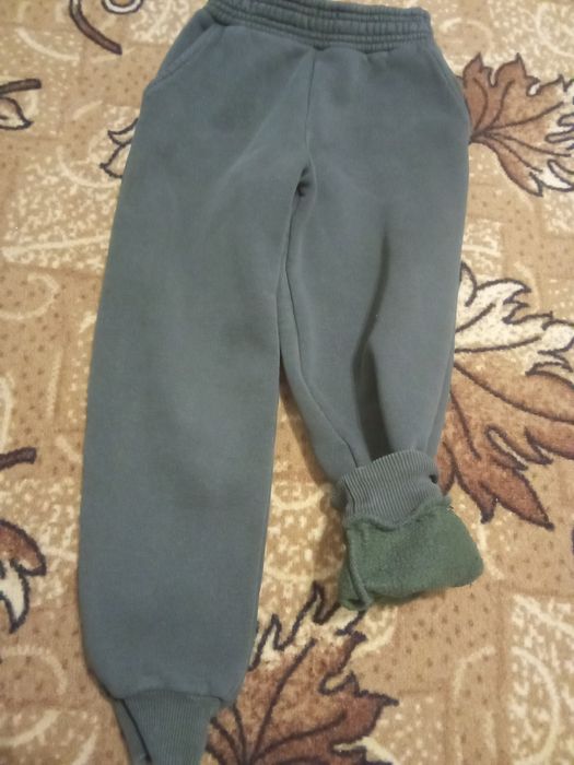 Тепла куртка і штани.