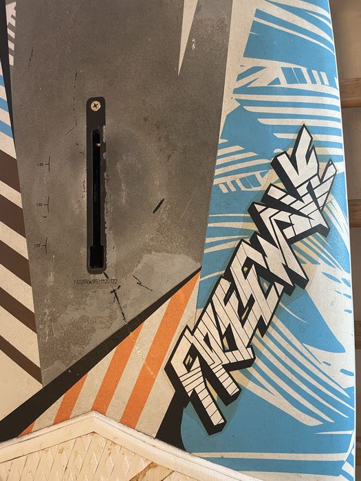 Deska windsurfingowa Fanatic Freewave 95