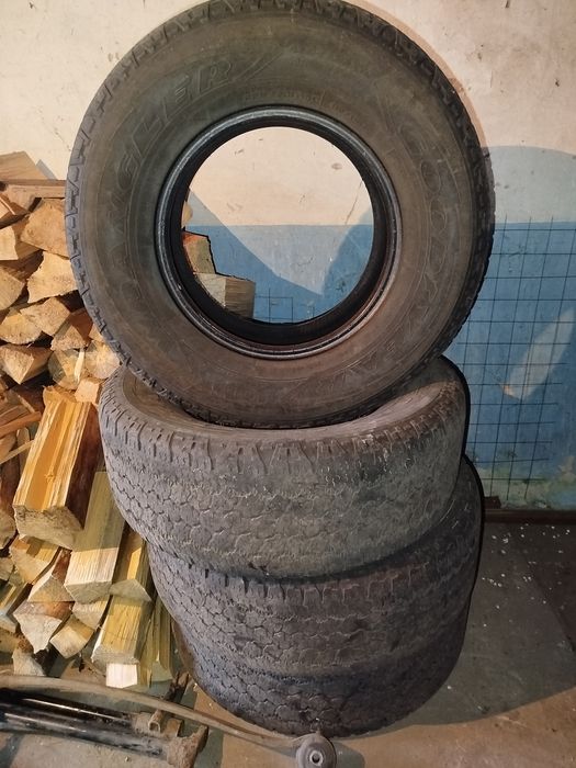 Гума 255/70/15 на докат