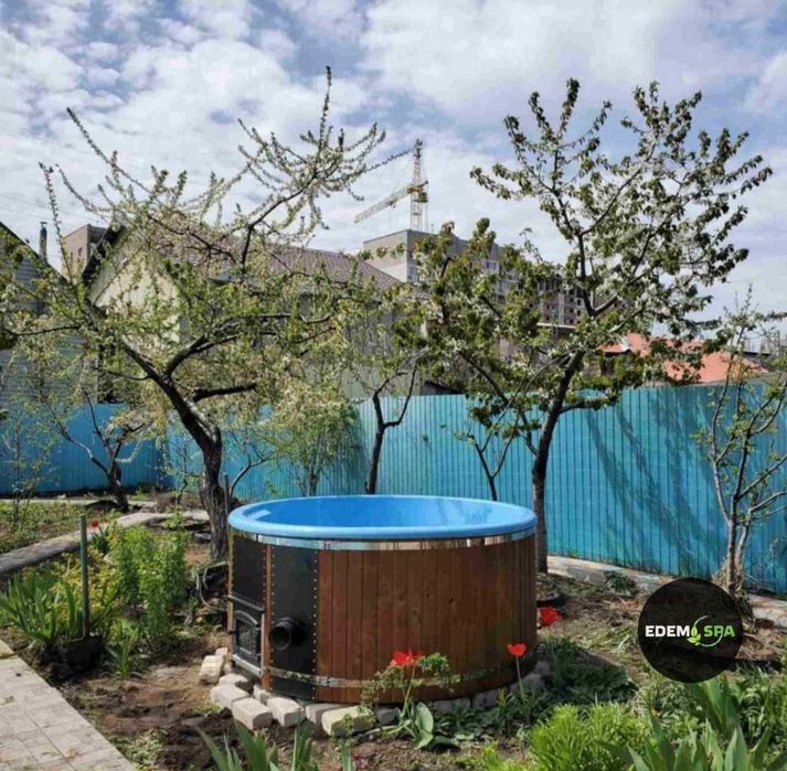 Сучасна джакузі. Спа мобільна. Релакс вдома.Стильна купіль.Гарячий чан