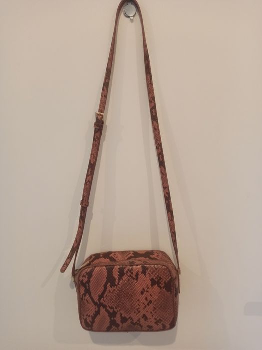 Mała wężowa torebka Reserved