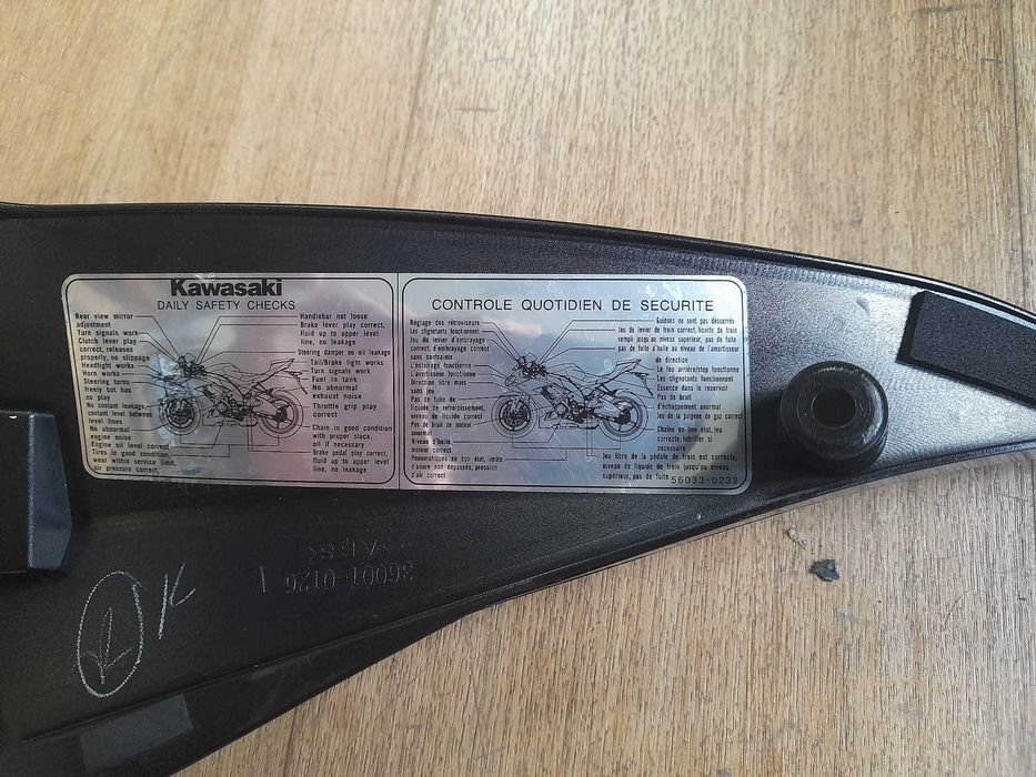 CARENAGEM TAMPA LADO ESQUERDO OEM KAWASAKI NINJA ZX10R ZX1 0 0 0E 09