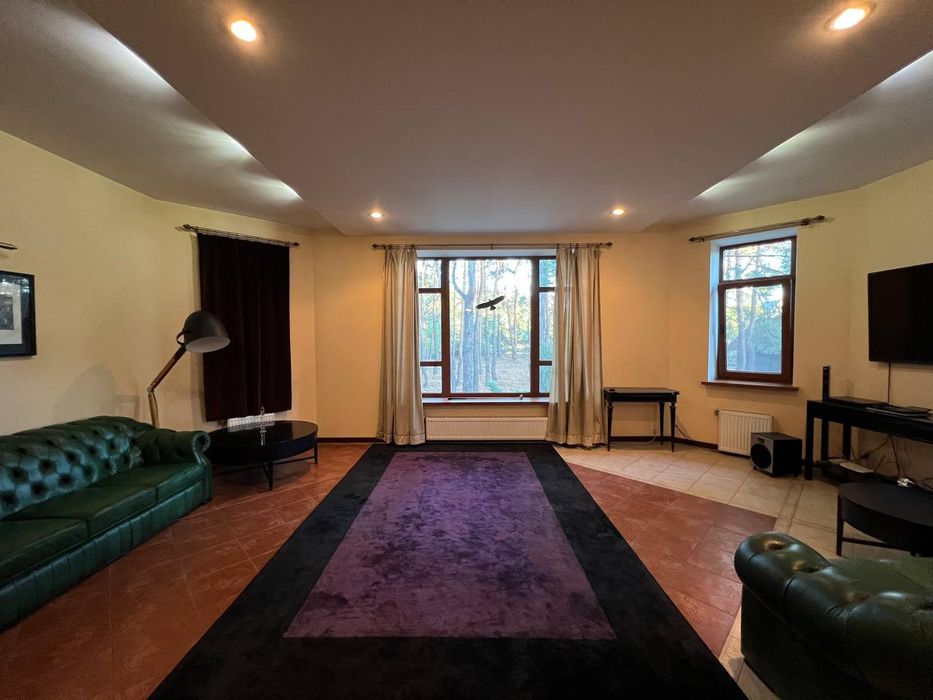 Продаётся эксклюзивный дом в Обуховке в сосновом лесу и возле реки