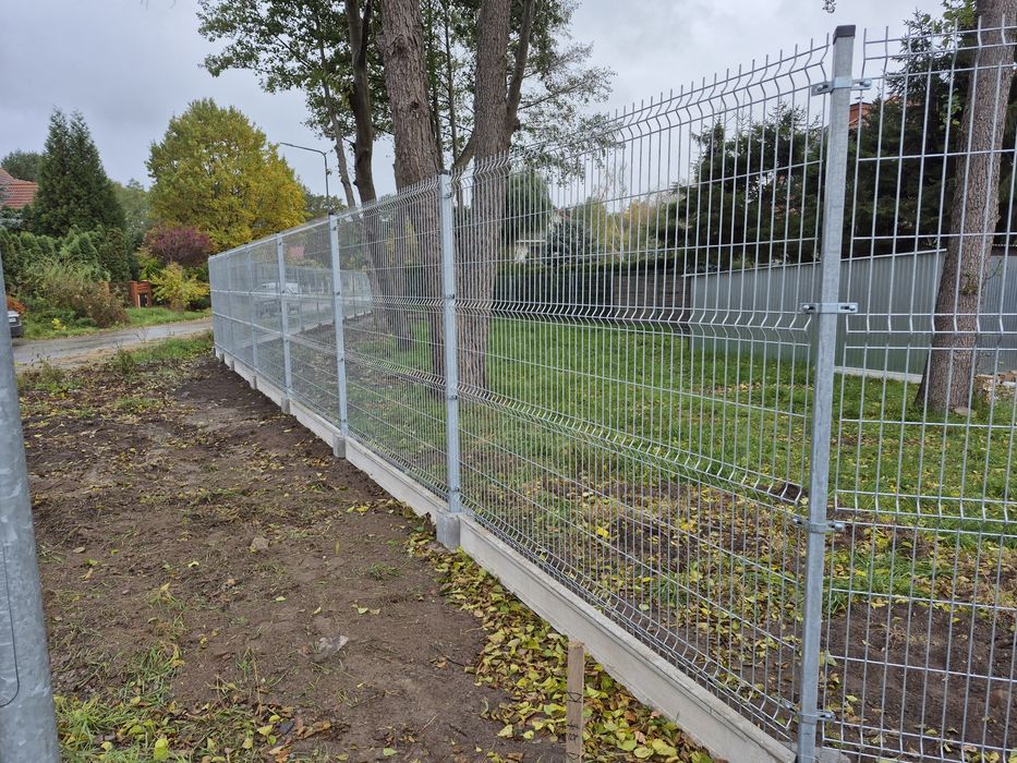 Montaż ogrodzeń Panelowych
