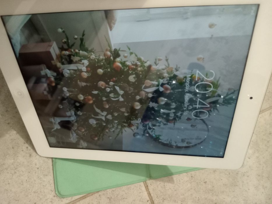 Планшет Apple A1460 iPad with Retina display модем 4G на запчасти