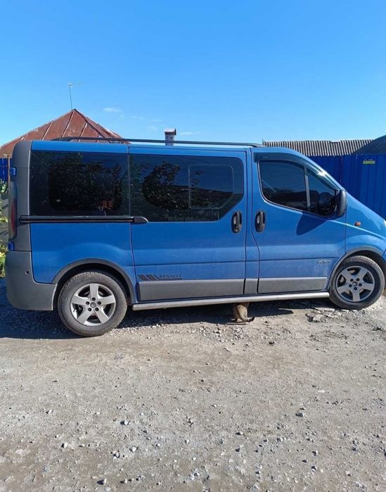 Пасажирські перевезення та вантажоперевезення.