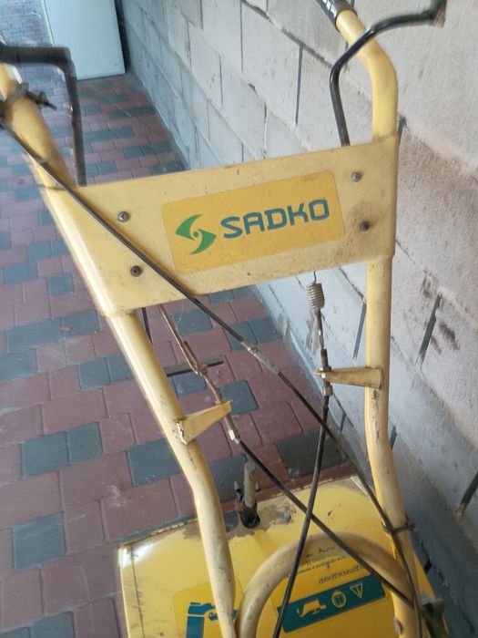 Міні фреза, садковий мотоблок Sadko