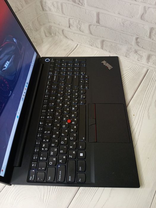 Ноутбук Lenovo ThinkPad E15 Gen2 i7-1165G7 16Gb RAM підсвітка