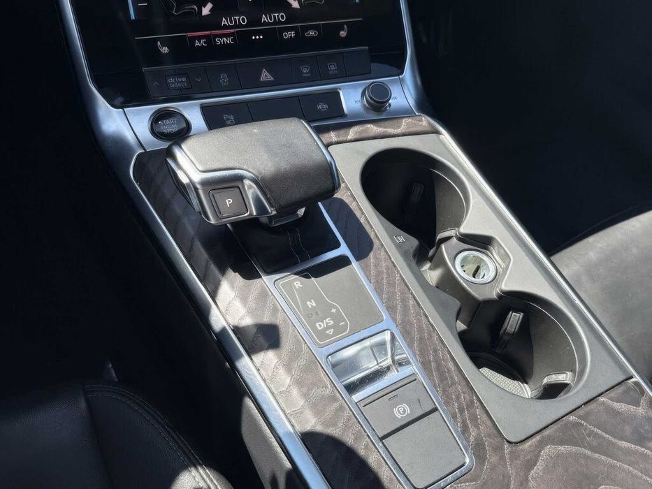 Audi A6 2.0      2023