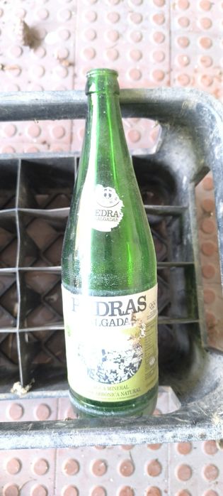 12  em vidro com grade própria