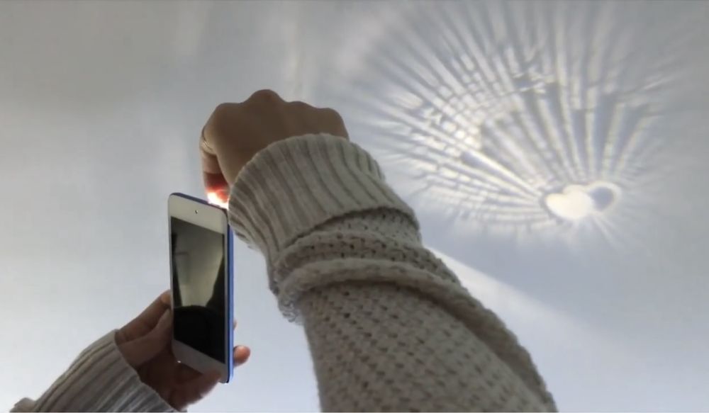 Подарунок на день закоханихКулон з проекцією я тебе кохаю на 100 на 14