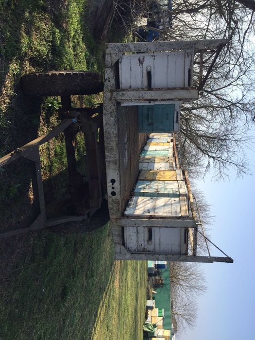 Прицеп пчеловодный