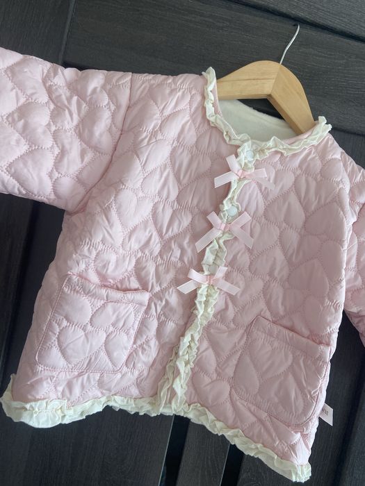 Курточка на весну,  нова, на дівчинку  3-4 роки