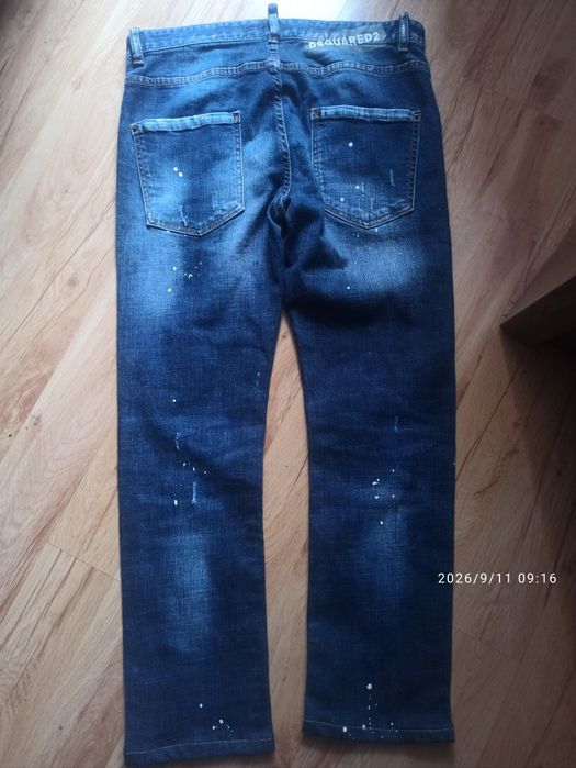 męskie jeansy marki DSQUARED2