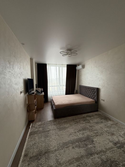 Київ, 1-кімнатна квартира з ремонтом, ЖК Медовий, з меблями