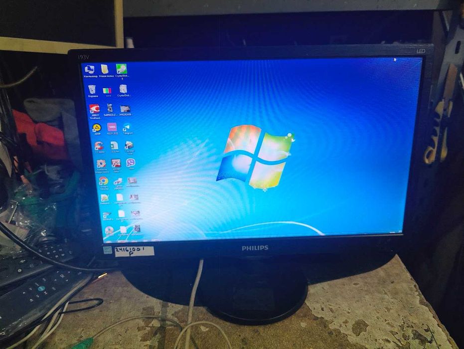 Монітор 19 дюймів LED, TFT, 16:9, 4:3