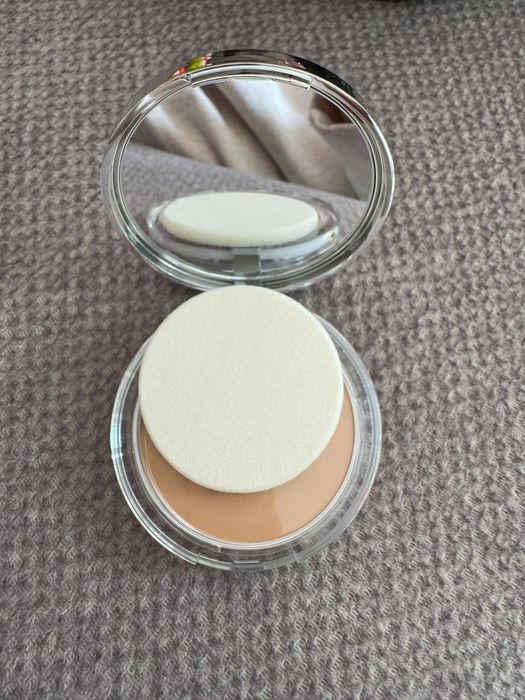 Clinique puder 04 neutral (MF/M) almost powder makeup SPF15 nowy