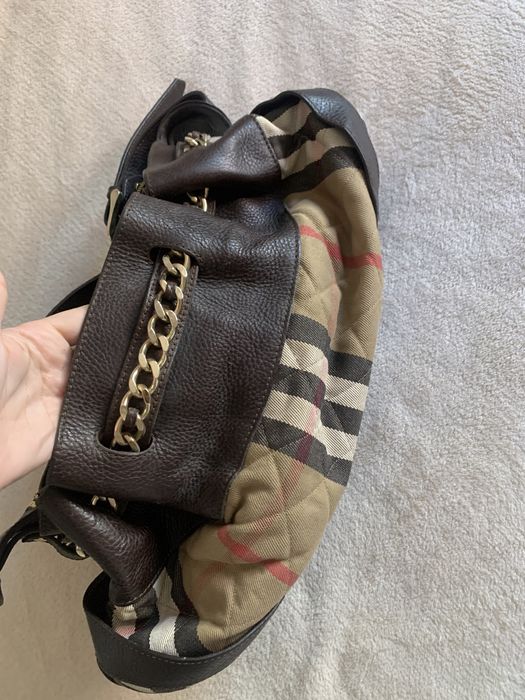 Mala Burberry. Preço nova 950€.