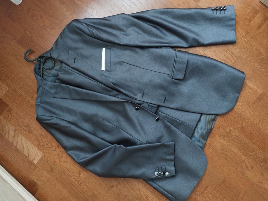 Чоловічий костюм