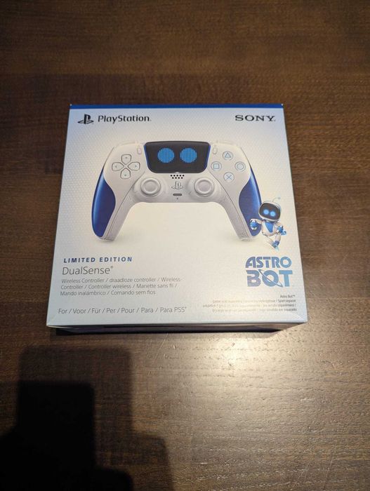Comando PlayStation 5 Edição Astro Bot - Novo