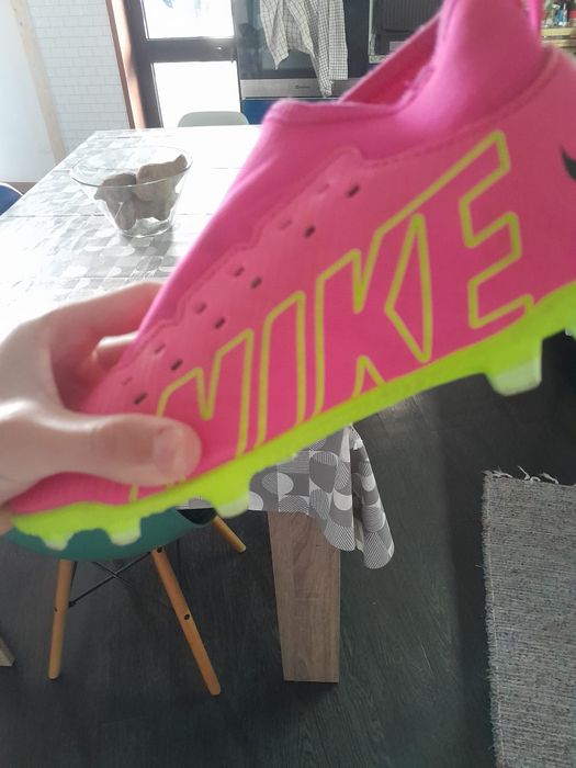 Chuteira Nike Mercurial 36