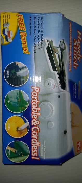 Maszyna do szycia ręczna.