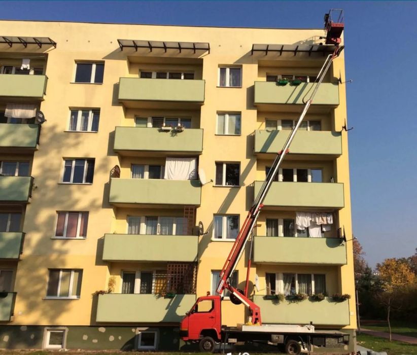 Nissan  NISSAN Podnośnik Koszowy 20m + pompa 230V kat.B Zwyżka 200kg BIZZOCCHI