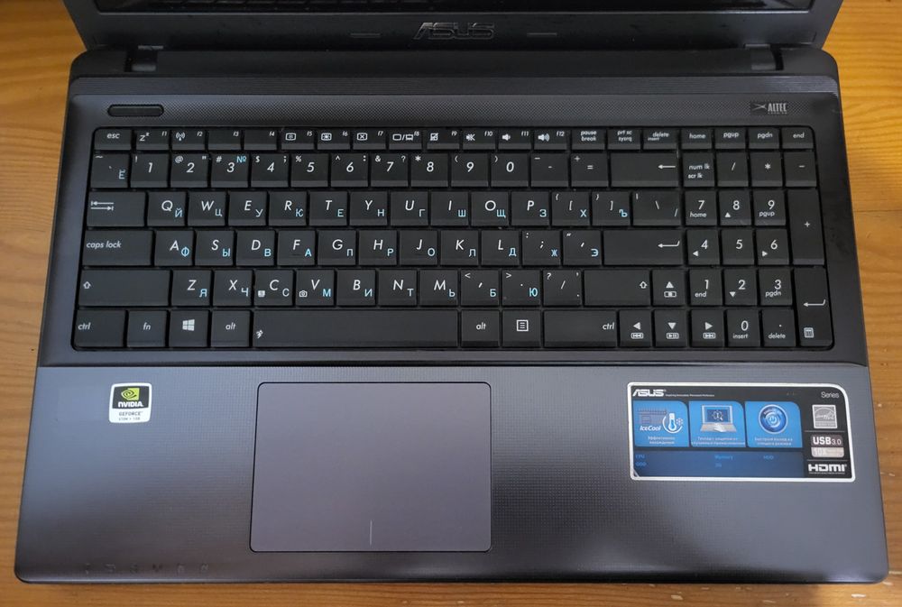 Ноутбук ігровий 15,6" Asus core i5(4 ядра)/8Gb/128Gb SSD/GeForce 1Gb