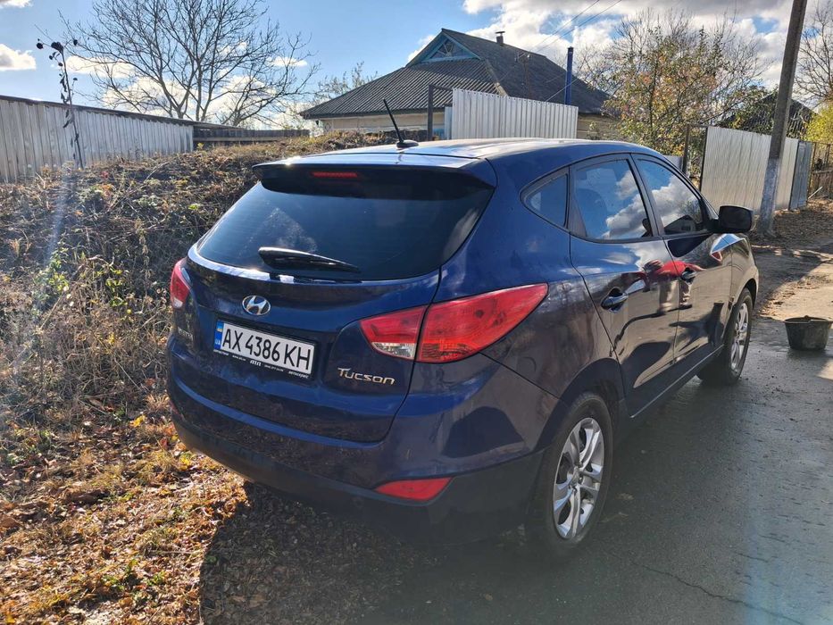 Срочно продам авто Hyundai Tucson