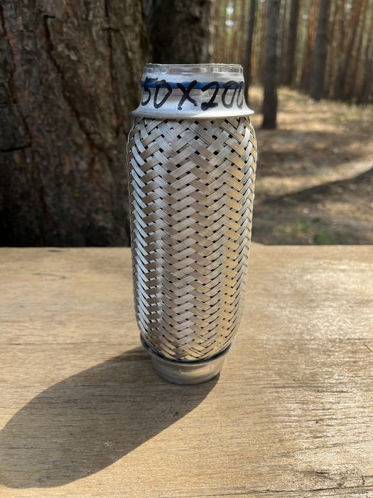 Продам гофру глушителя 50/200