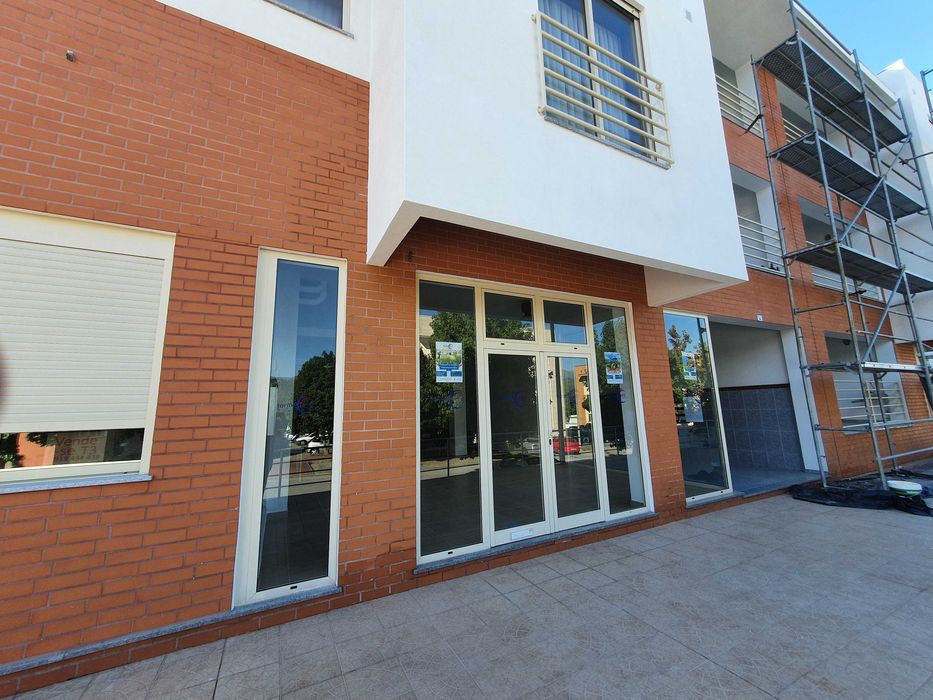Loja com potencial para conversão em apartamento