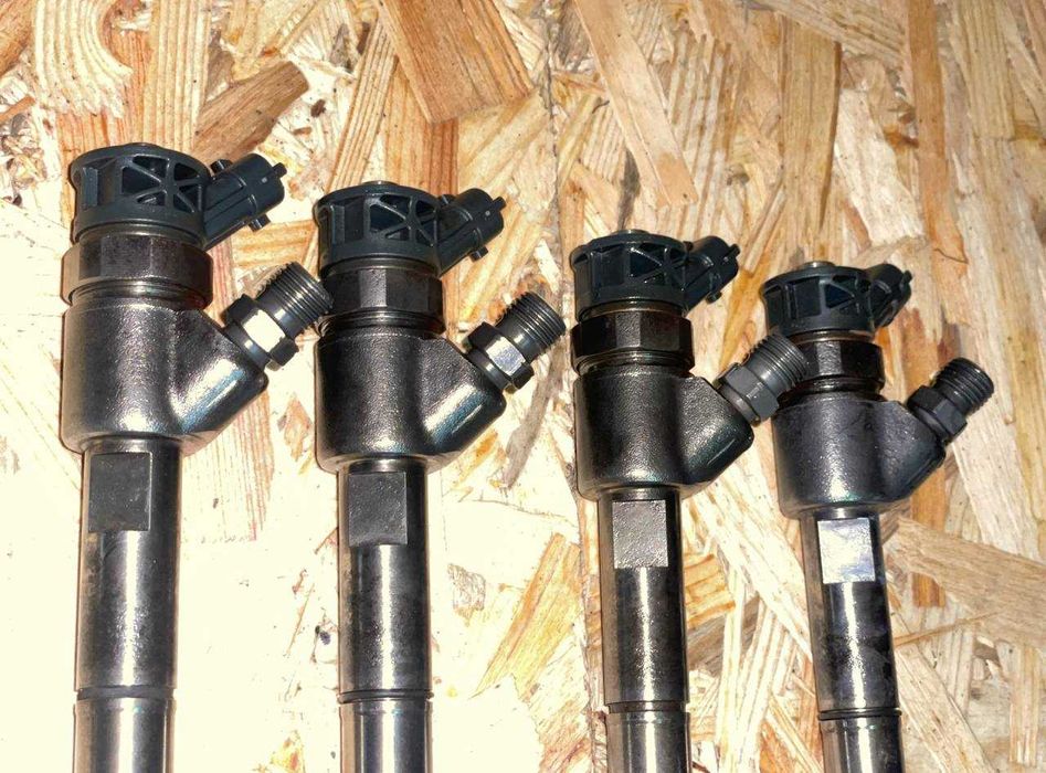 Форсунка Iveco Daily 3.0 HPI Bosch