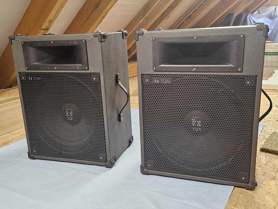głośniki estradowe firmy TOA