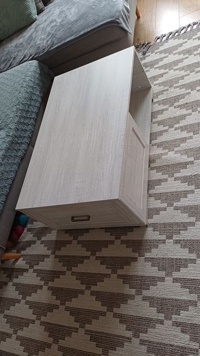Stolik kawowy  z szuflada