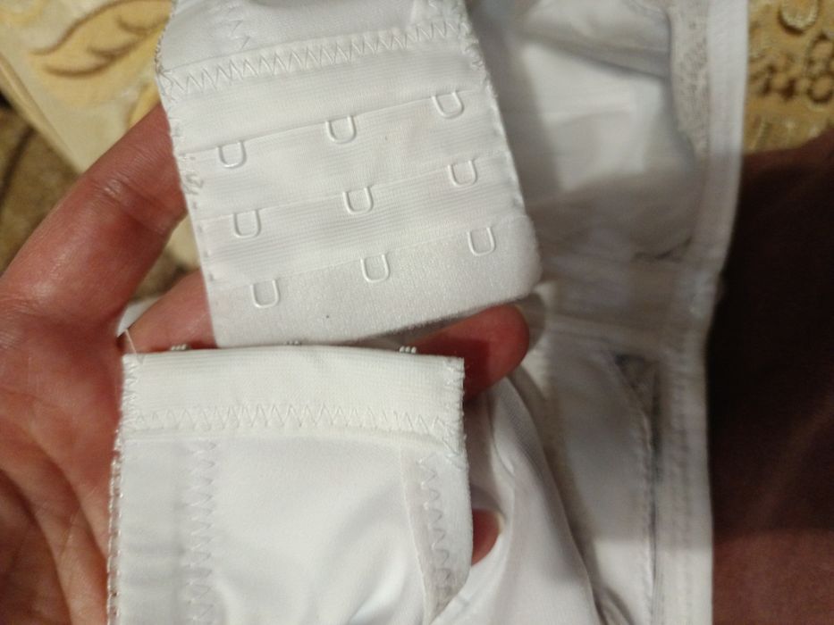 Бюстгальтер без кісточок 80 Е