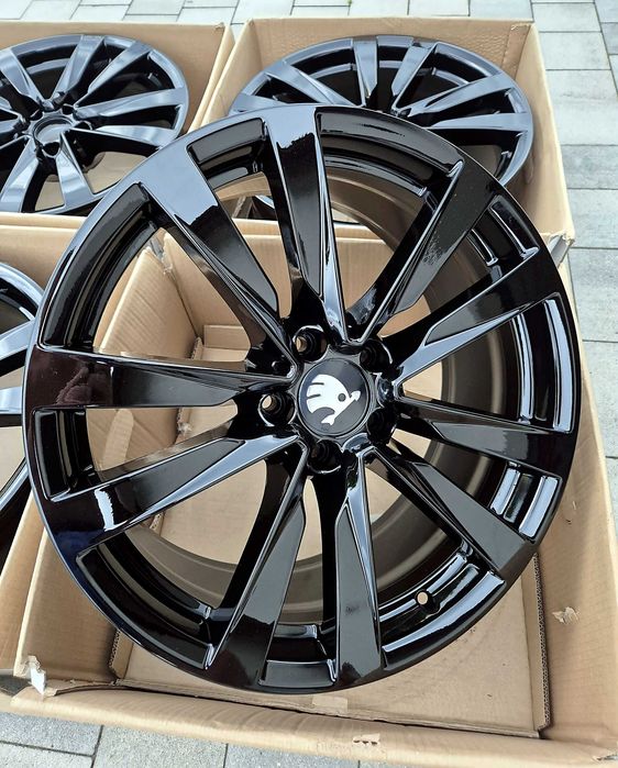 Felgi 19" 5x112 Mercedes OEM Klasa A B C E GLA GLB GLC Nowe Czarne | #A223C