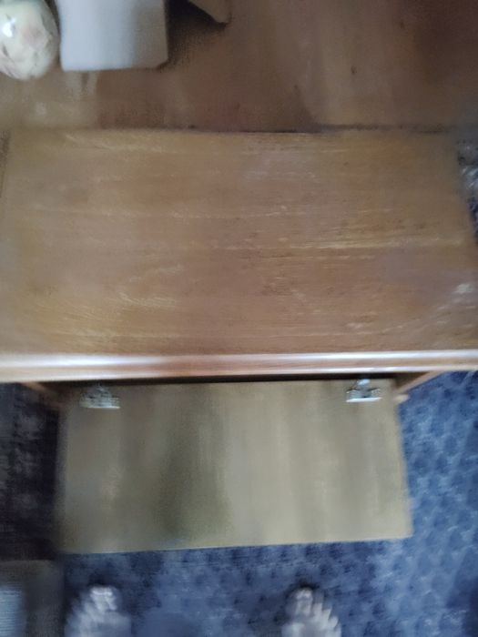 Dębowa szafka jak skrzynia