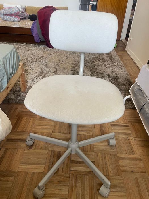 Cadeira giratória BLECKBERGET  IKEA (bege)
