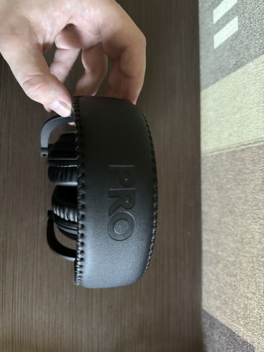 Навушники Logitech pro x