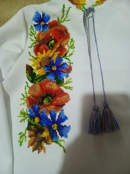 Вишиванка вишита бісером (ручна робота)
