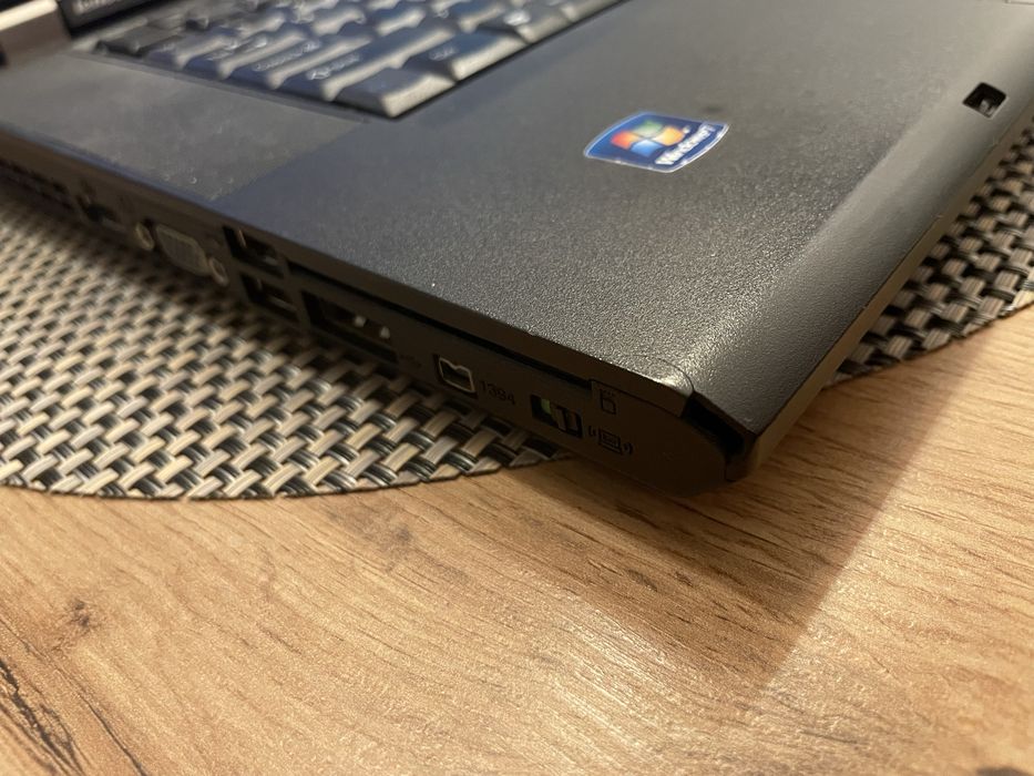 Laptop Lenovo T520i i3-2330m