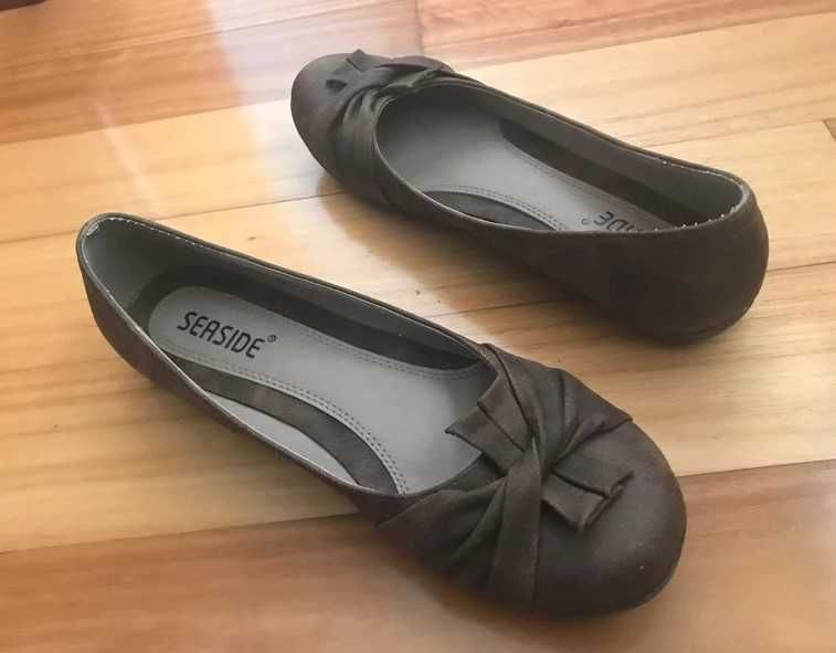 Sapatos em pele da Seaside - impecáveis