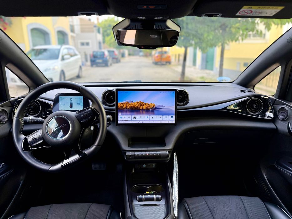 BYD Dolphin 60.4 kWh / 2024 | SoH 96%  IVA Dedutível