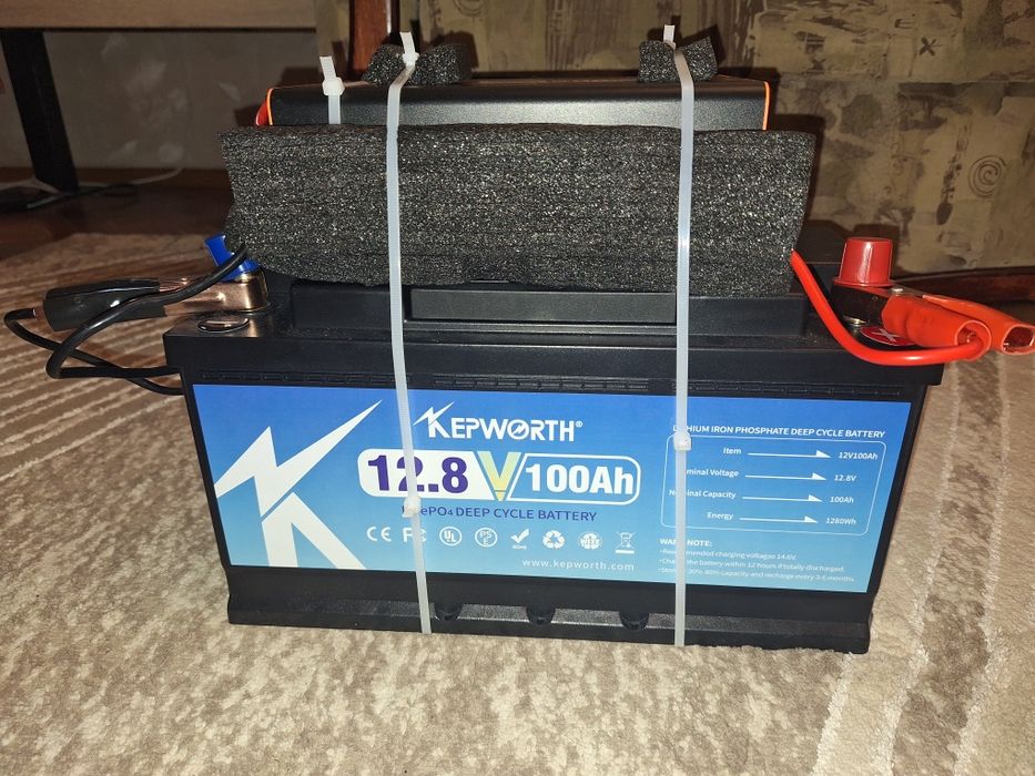 продам потужну зарядну станцію 1250W, 1200 Ah