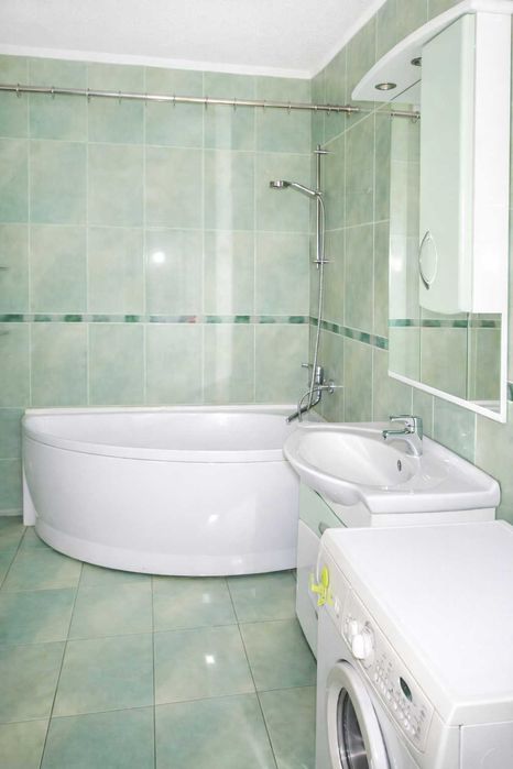 Продається 1-кімнатна квартира, просп. Василя Порика 9-Г (Виноградар)