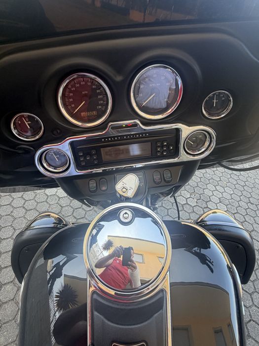 Harley davidson ultra glide